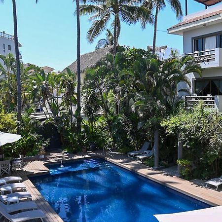 Hotel Palmeras Бусериас Экстерьер фото